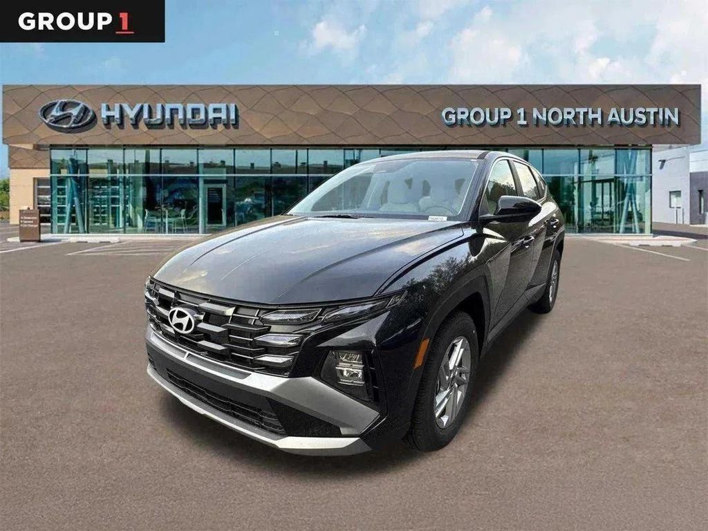 New 2026 Hyundai TUCSON SE