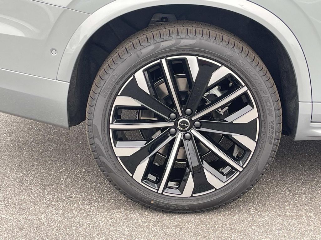 2026 VOLVO XC90 PLUG-IN HYBRID PLUS, T8 AWD, ELECTRIC/GASOLIN photo 9