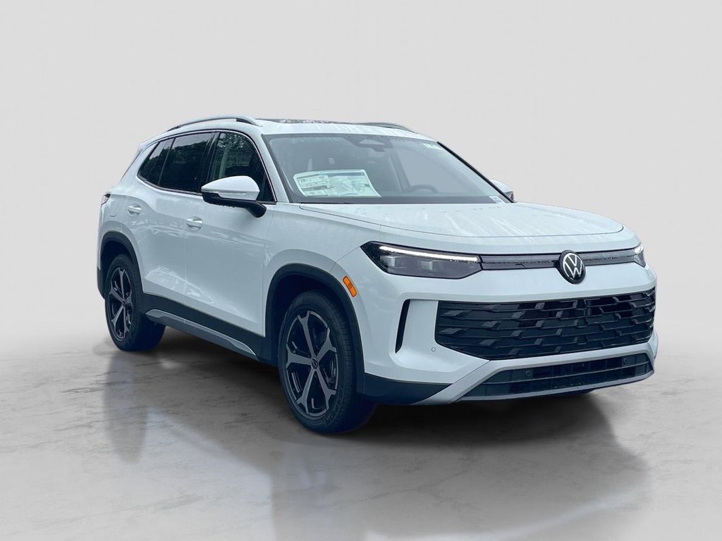 New 2026 Volkswagen Tiguan 2.0T SE