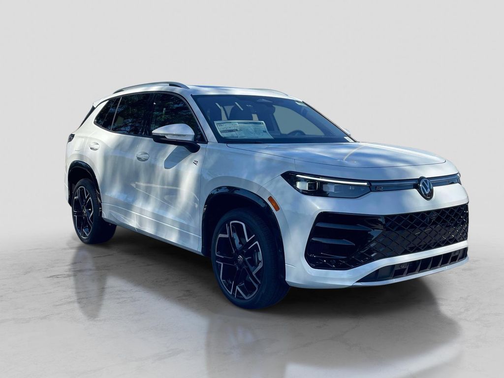 New 2026 Volkswagen Tiguan 2.0T SEL R-Line 4MOTION