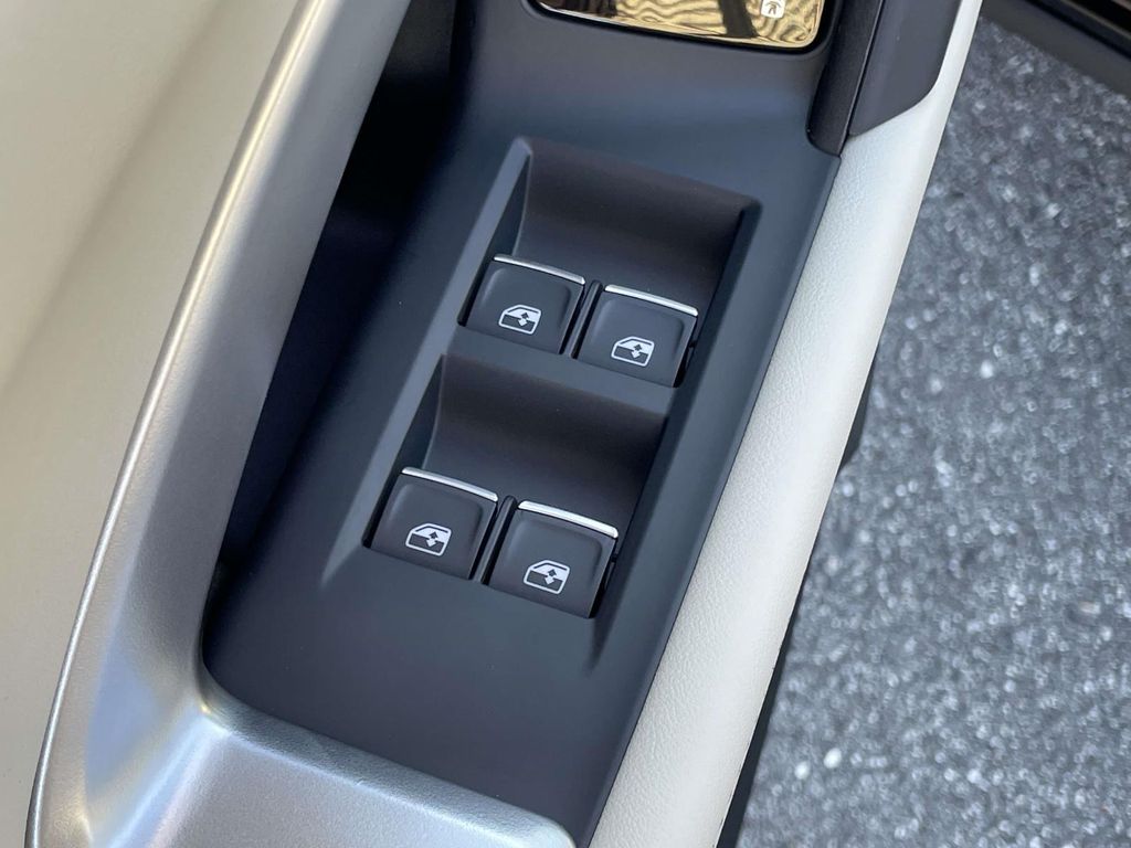 2026 AUDI Q5 PREMIUM TFSI QUATTRO S TRONIC thumbnail 16