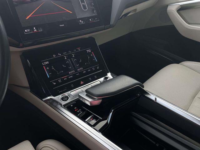 2024 AUDI Q8 E-TRON PRESTIGE — миниатюра 30