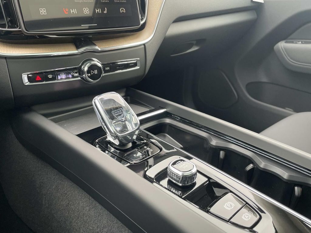 2026 Volvo XC60 PLUG-IN HYBRID PLUS, T8 AWD ELECTRIC/GASOLINE 缩略图 28