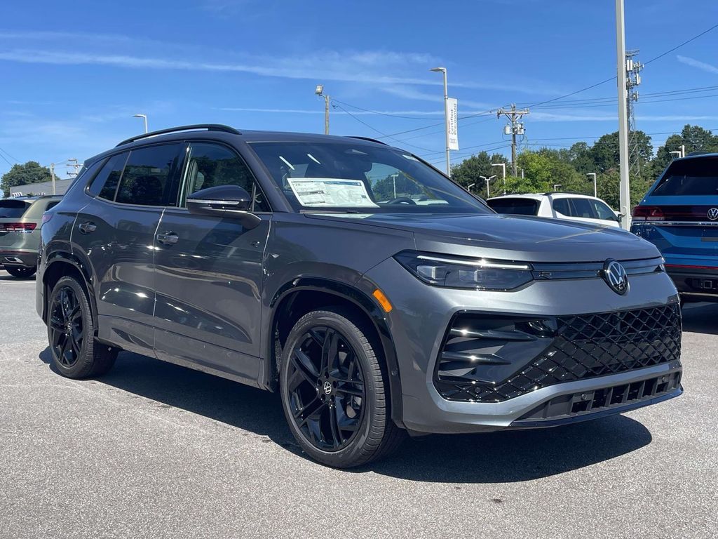 New 2026 Volkswagen Tiguan 2.0T SE R-Line Black