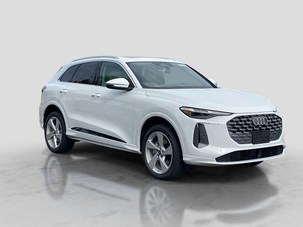 New 2026 Audi Q5 Premium Plus TFSI quattro S tronic