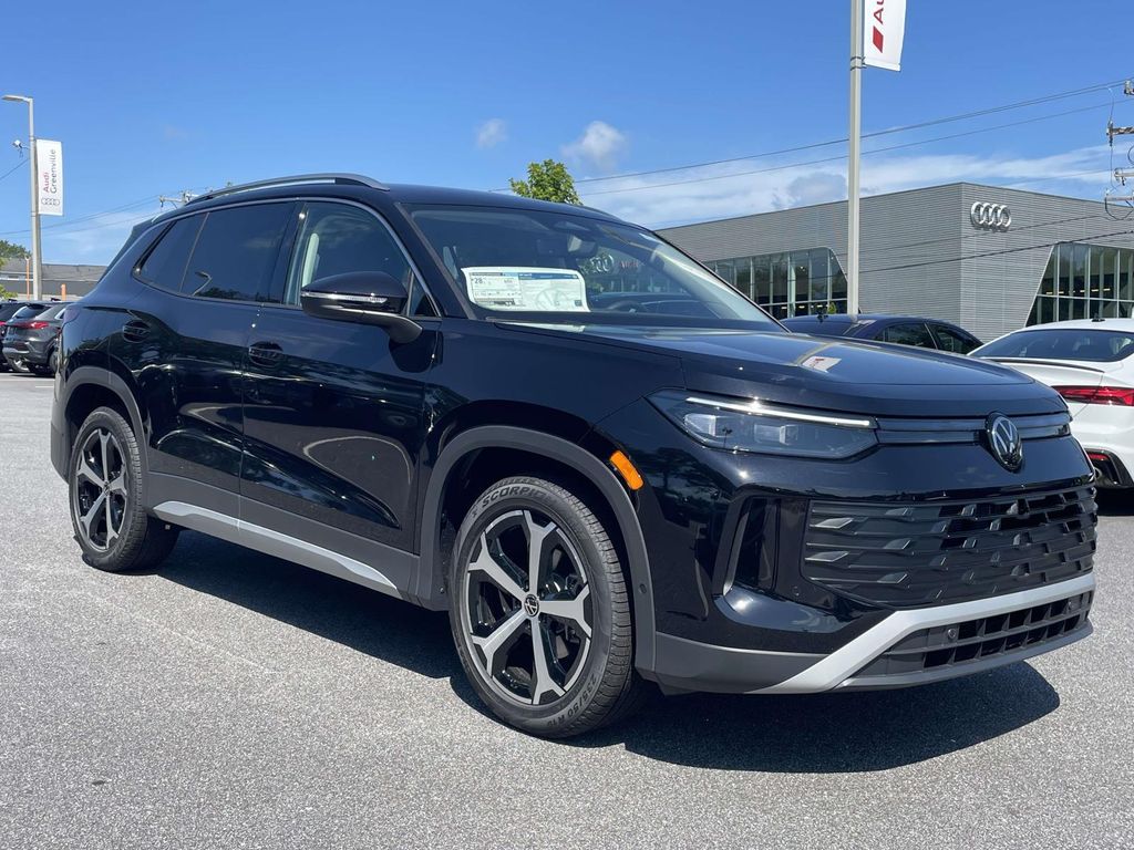 New 2026 Volkswagen Tiguan 2.0T SE