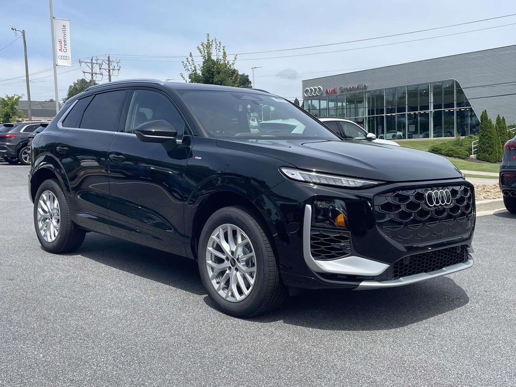 New 2026 Audi Q3 TFSI quattro S tronic