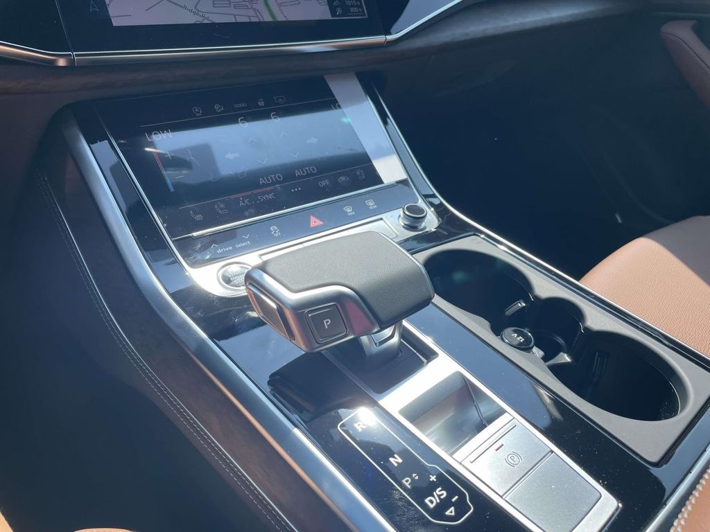 صورة مصغرة 30 لـ 2026 AUDI Q7 55 PREMIUM PLUS