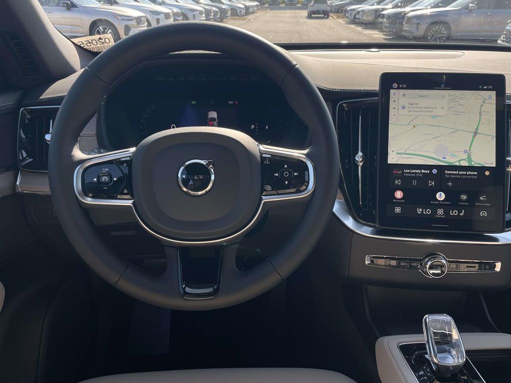 صورة مصغرة 16 لـ 2026 Volvo XC90 CORE, B5 AWD GAS (MILD HYBRID), GASOLINE, BRI