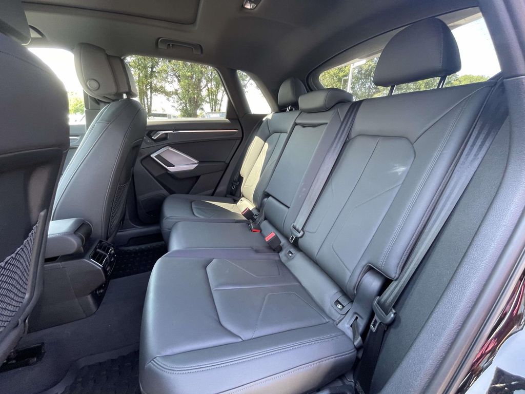 صورة مصغرة 14 لـ 2023 AUDI Q3 45 S LINE PREMIUM PLUS