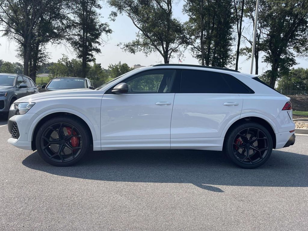 2026 AUDI RS Q8 4.0T 照片 4