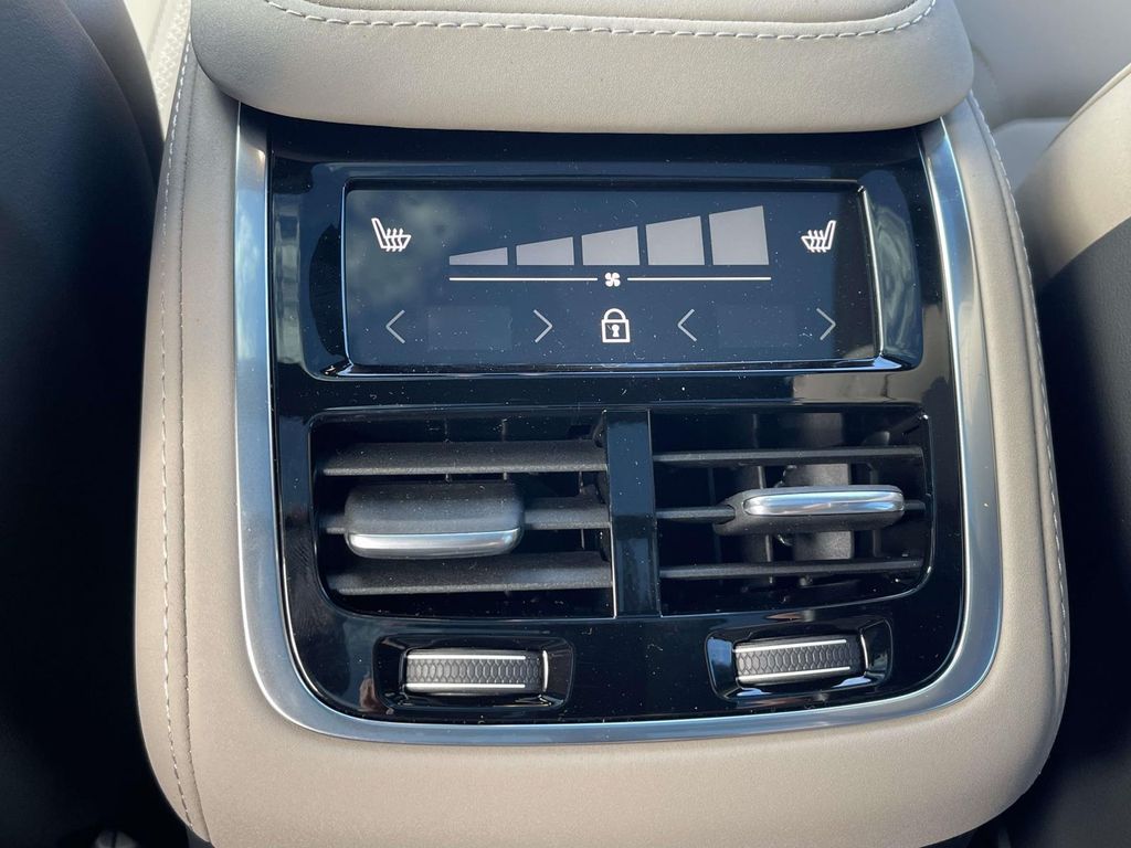 2026 Volvo XC90 PLUG-IN HYBRID PLUS, T8 AWD, ELECTRIC/GASOLIN — миниатюра 14
