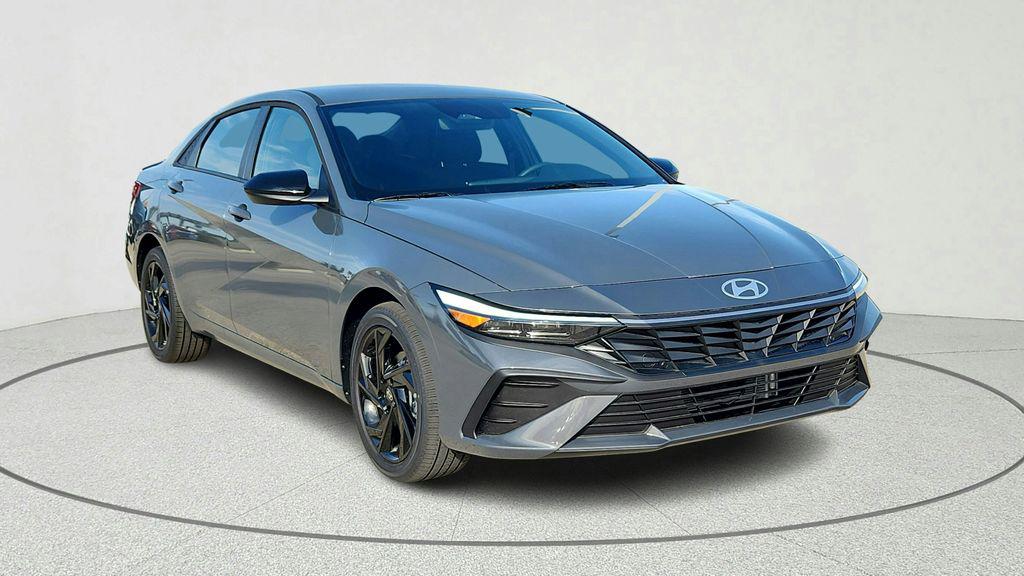 New 2026 Hyundai ELANTRA HEV SEL Sport