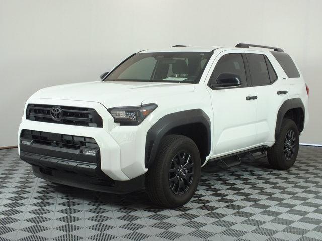 2025 Toyota 4RUNNER SR5 照片 2