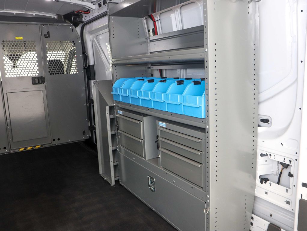 صورة مصغرة 13 لـ 2021 FORD TRANSIT-250 BASE