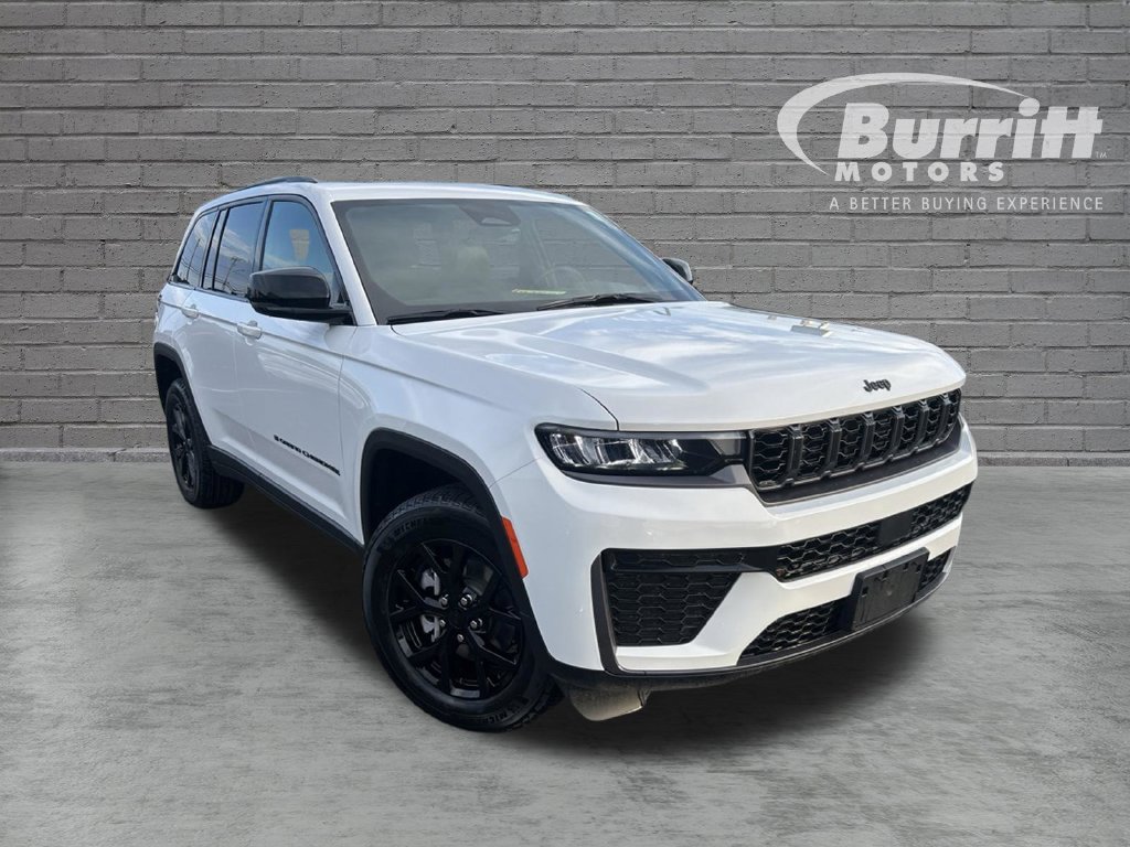 New 2026 Jeep Grand Cherokee Altitude 4x2