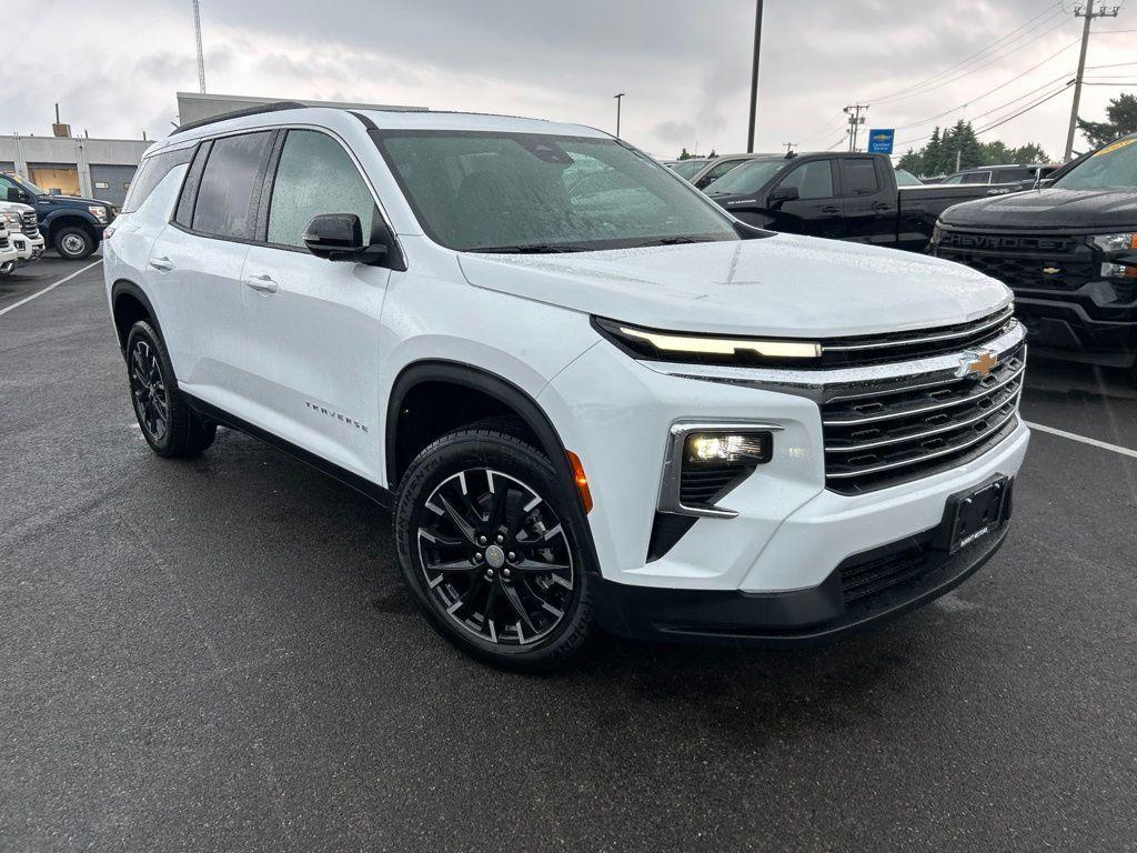 New 2026 Chevrolet Traverse LT