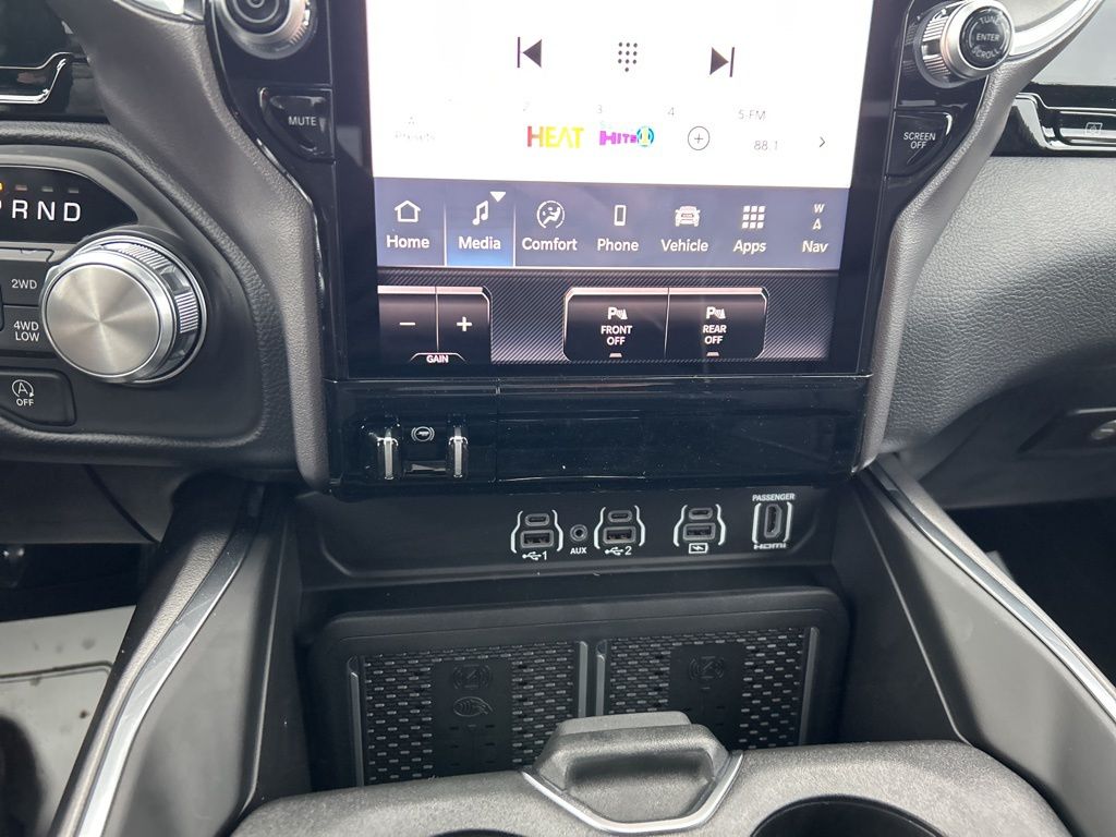 2026 RAM 1500 LARAMIE 缩略图 17