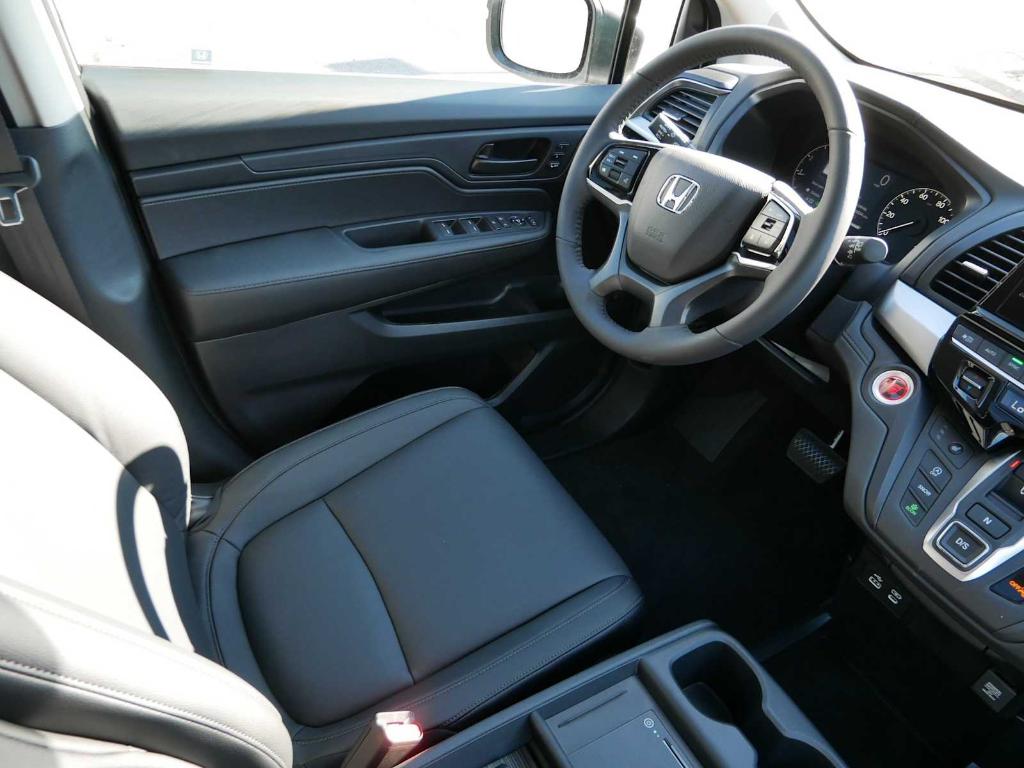 صورة 9 لـ 2026 Honda ODYSSEY EX-L