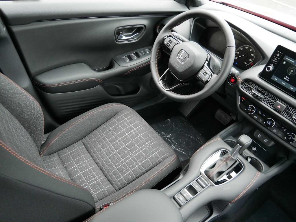 صورة 9 لـ 2027 Honda HR-V SPORT