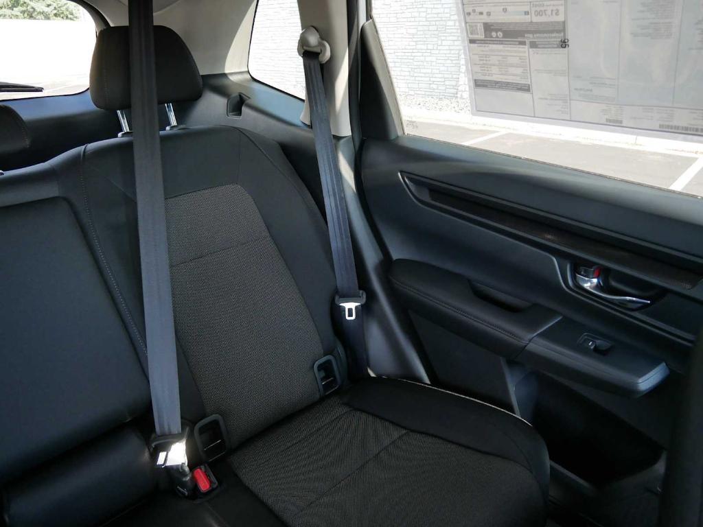 2026 Honda CR-V LX thumbnail 15