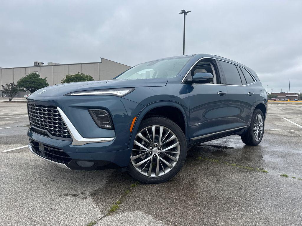 New 2026 Buick Enclave Avenir FWD