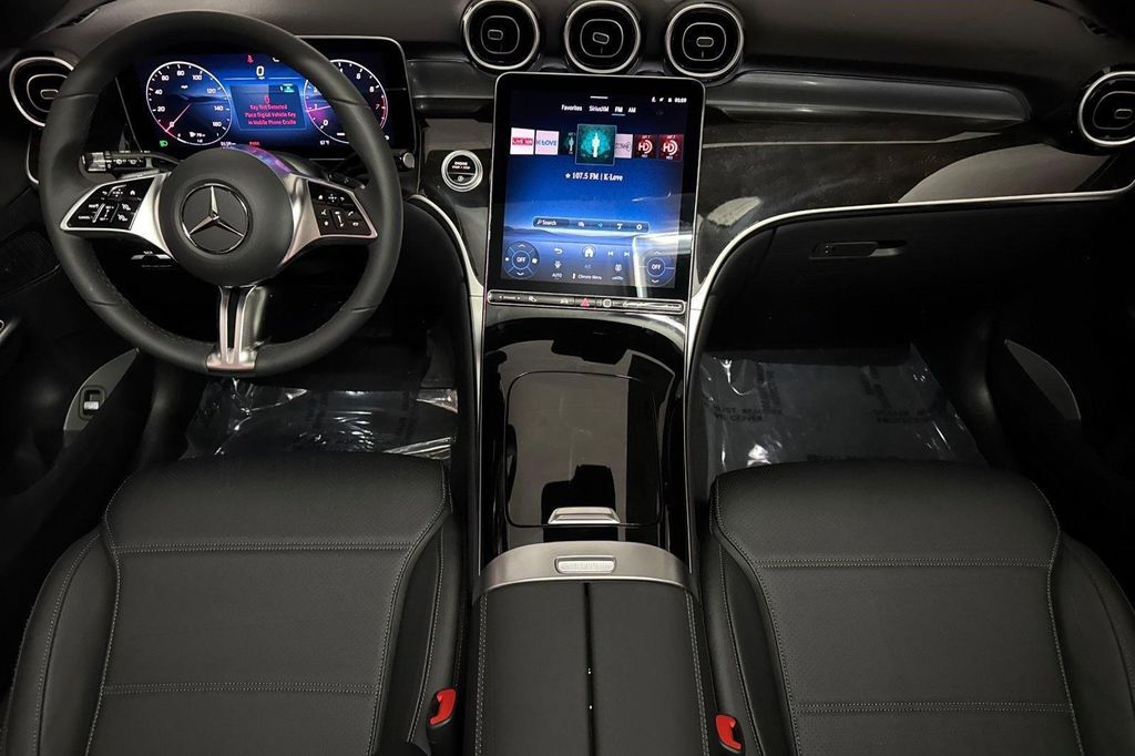 2026 Mercedes-BENZ GLC — миниатюра 14