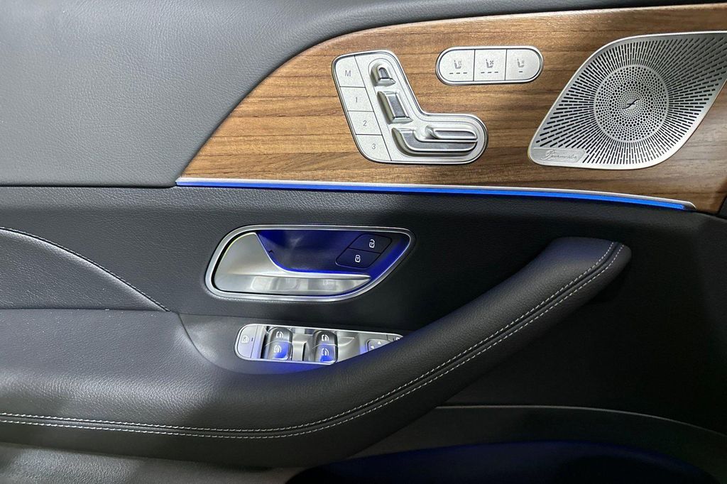2026 Mercedes-BENZ GLE 缩略图 12