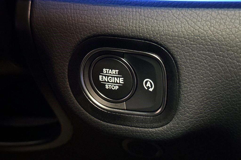 2026 Mercedes-BENZ GLE 缩略图 28