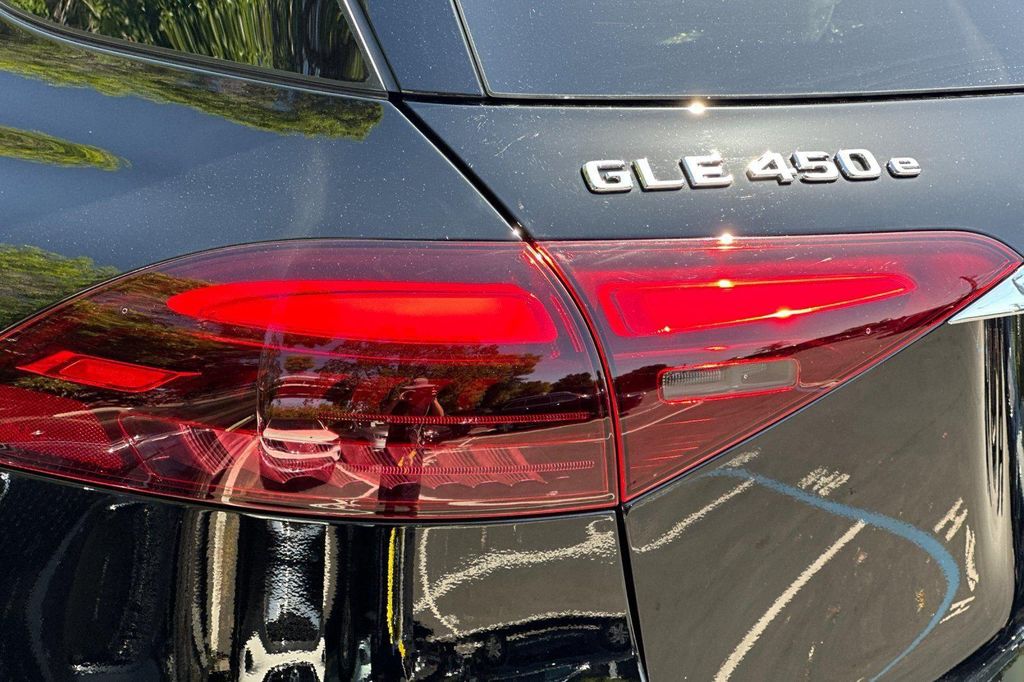 2026 Mercedes-BENZ GLE 缩略图 13