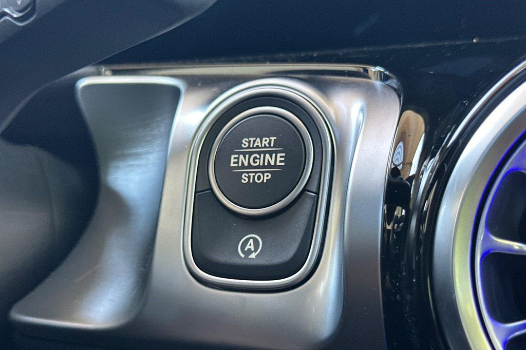 2026 Mercedes-BENZ AMG GLB 35 4MATIC 缩略图 16