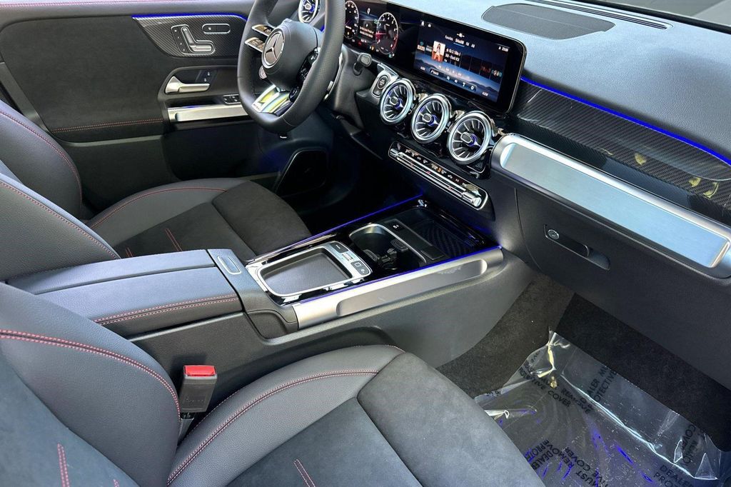 2026 Mercedes-BENZ AMG GLB 35 4MATIC 缩略图 28