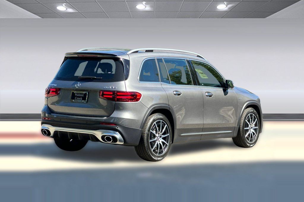 2026 Mercedes-BENZ AMG GLB 35 4MATIC 照片 9