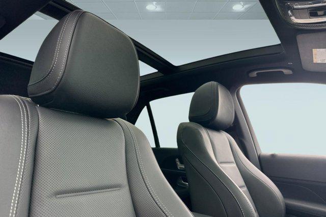 2026 Mercedes-BENZ GLE — миниатюра 15
