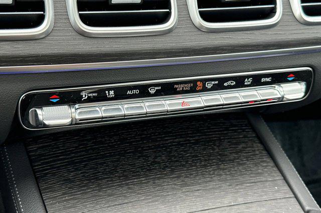 2026 Mercedes-BENZ GLE — миниатюра 19
