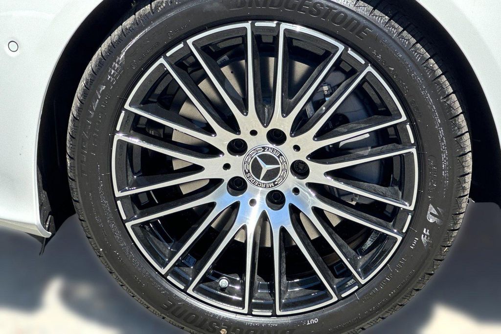 صورة 10 لـ 2026 Mercedes-BENZ C-CLASS