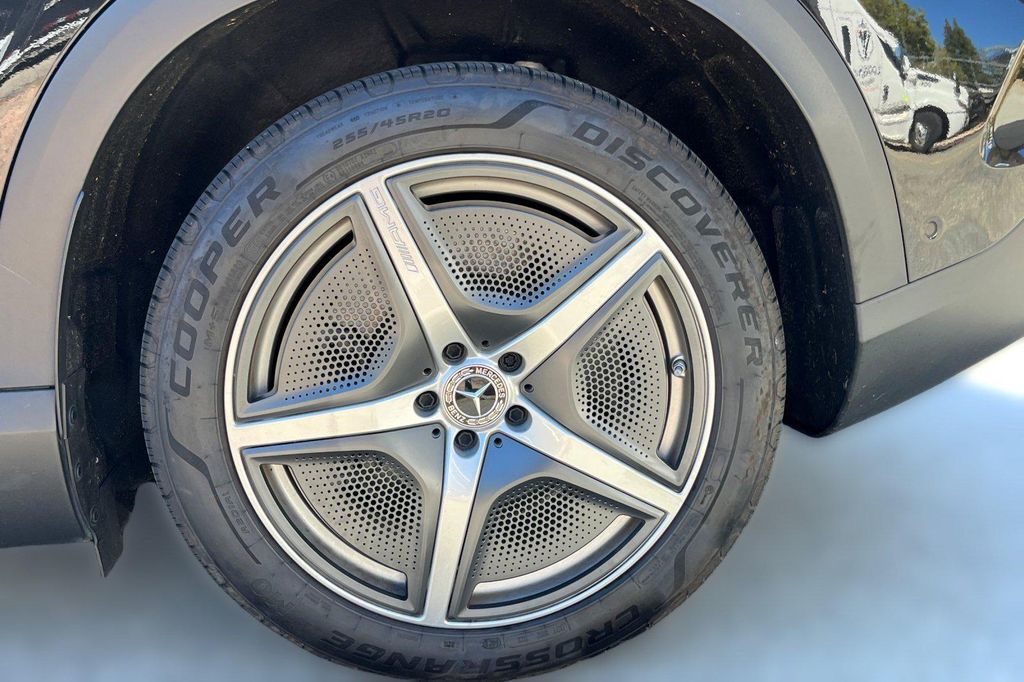 2024 Mercedes-BENZ EQE 照片 6