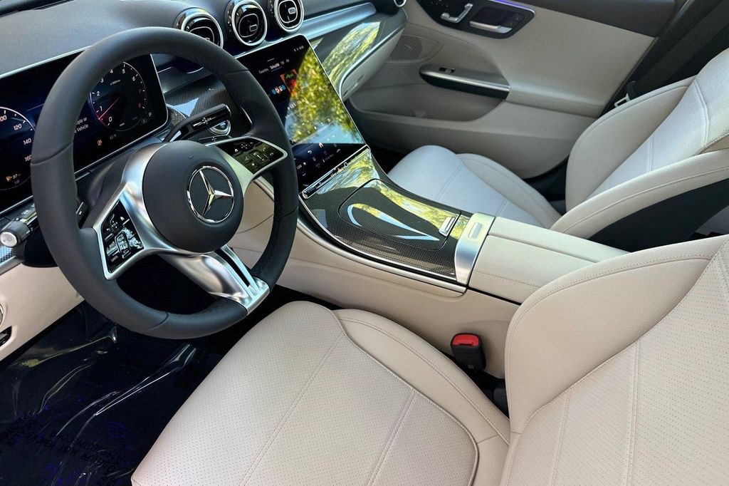 2026 Mercedes-BENZ C-CLASS — фото 4