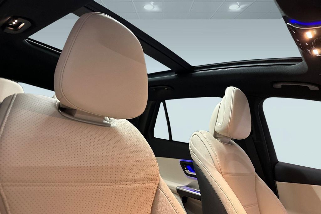 صورة مصغرة 15 لـ 2026 Mercedes-BENZ GLC