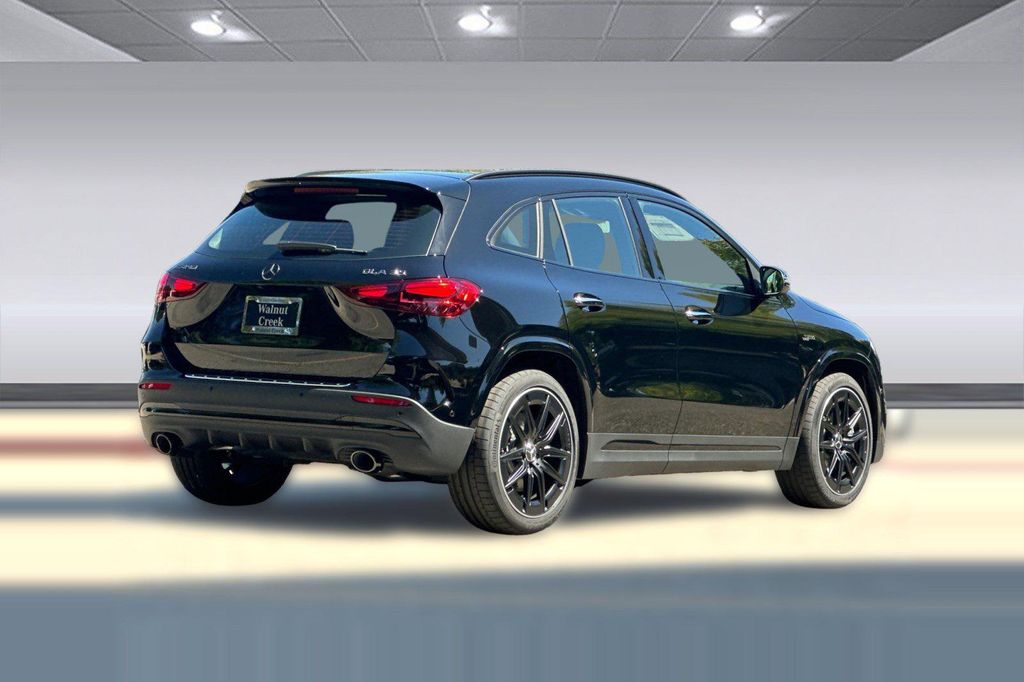 2026 Mercedes-BENZ AMG GLA 35 4MATIC — фото 9