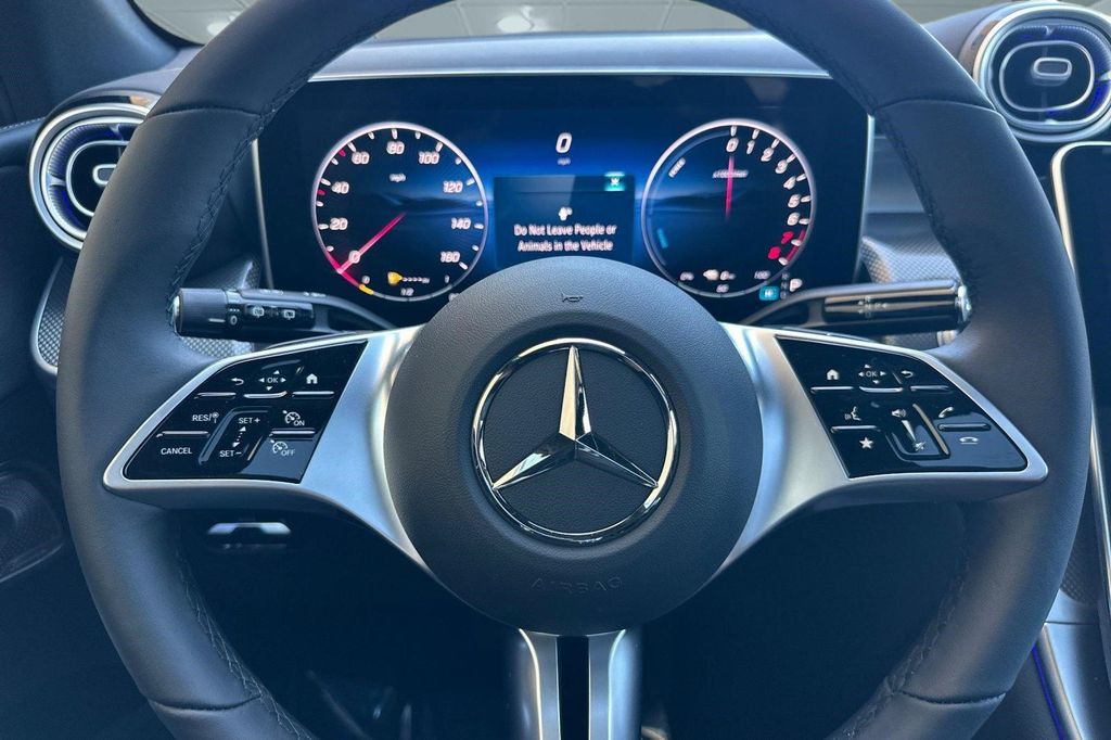 صورة مصغرة 11 لـ 2026 Mercedes-BENZ GLC