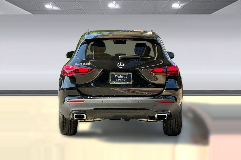 صورة مصغرة 10 لـ 2026 Mercedes-BENZ GLA