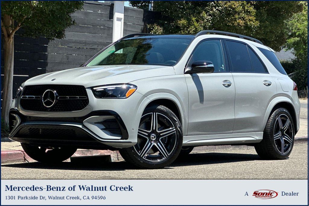 New 2026 Mercedes-Benz GLE 450e 4MATIC