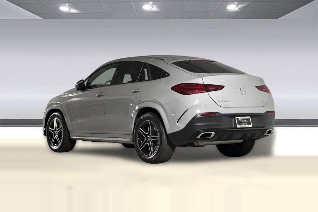2026 Mercedes-BENZ GLE — фото 3