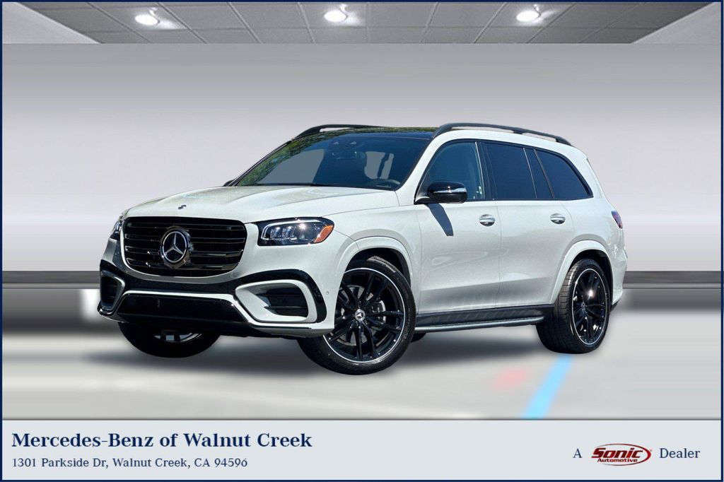 New 2026 Mercedes-Benz GLS 580 4MATIC