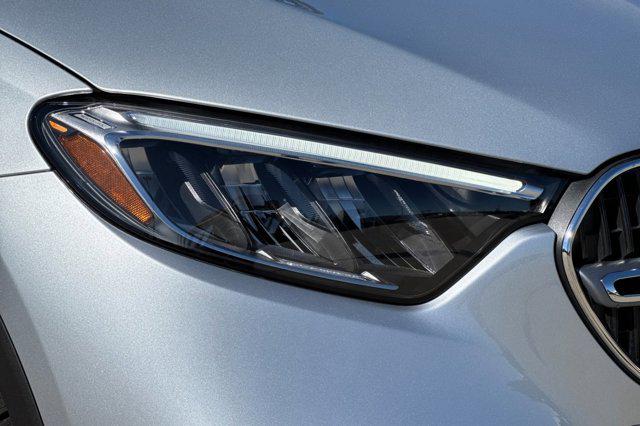 MERCEDES-BENZ GLC - 10