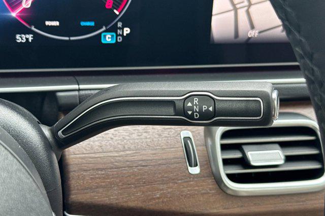 2026 Mercedes-BENZ GLE — миниатюра 16