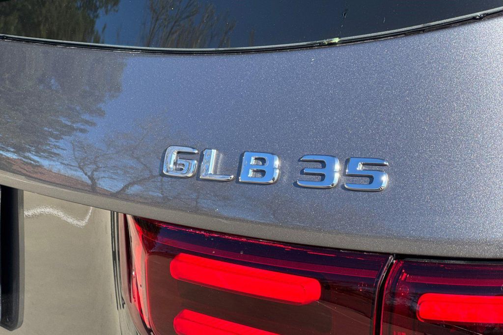 2026 Mercedes-BENZ AMG GLB 35 4MATIC — миниатюра 21
