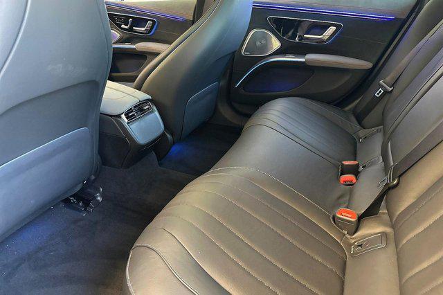صورة مصغرة 16 لـ 2022 Mercedes-BENZ EQS