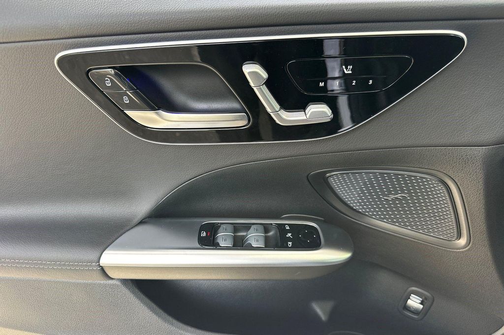 2026 Mercedes-BENZ C-CLASS 缩略图 14